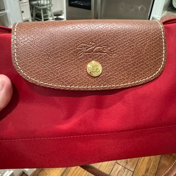 NWOT Longchamp handbag , Size Large , crimson/red - Picture 3 of 6